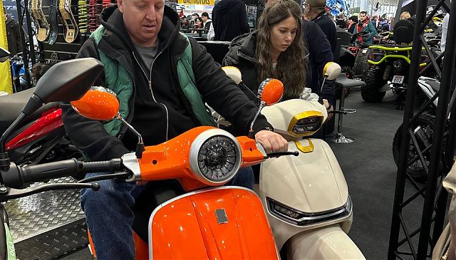 Электроскутеры OKLA на Мотовесне 2025 — будущее уже здесь! mobile_13