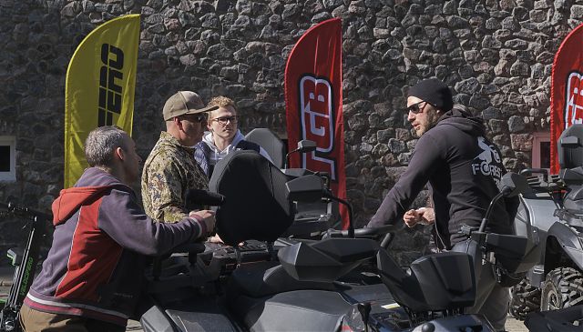 Выходные на природе или как мы открыли квадросезон 2023.  Санкт-Петербург mobile_3