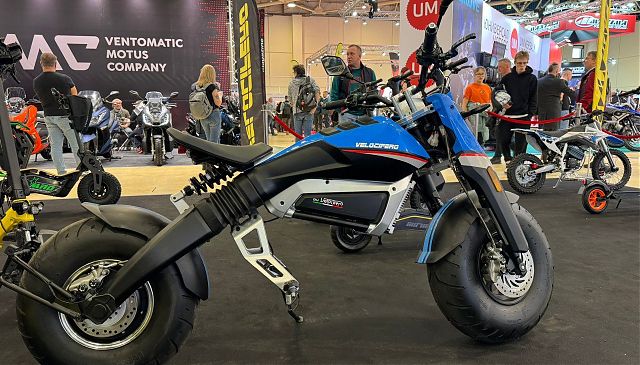 Компания BRANDT принимает гостей на мотосалоне в Москве mobile_9